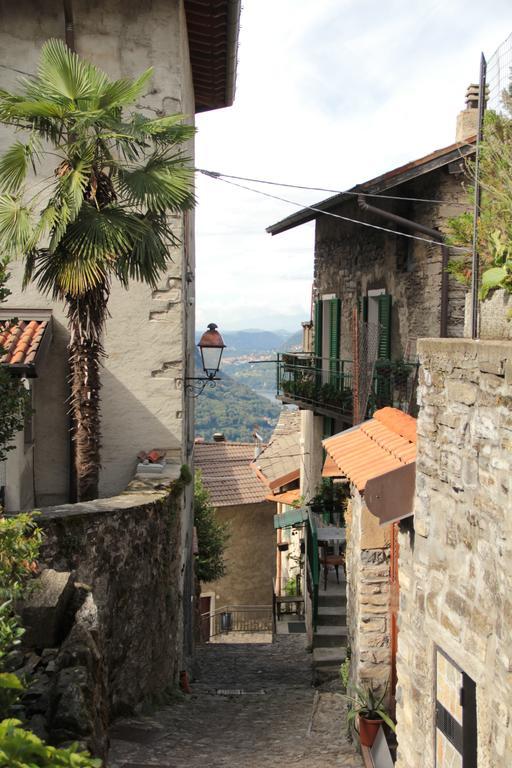 Casa Filomena Panzió Faggeto Lario Kültér fotó