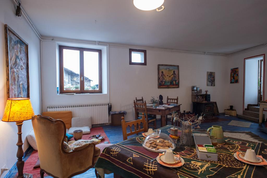 Casa Filomena Panzió Faggeto Lario Szoba fotó